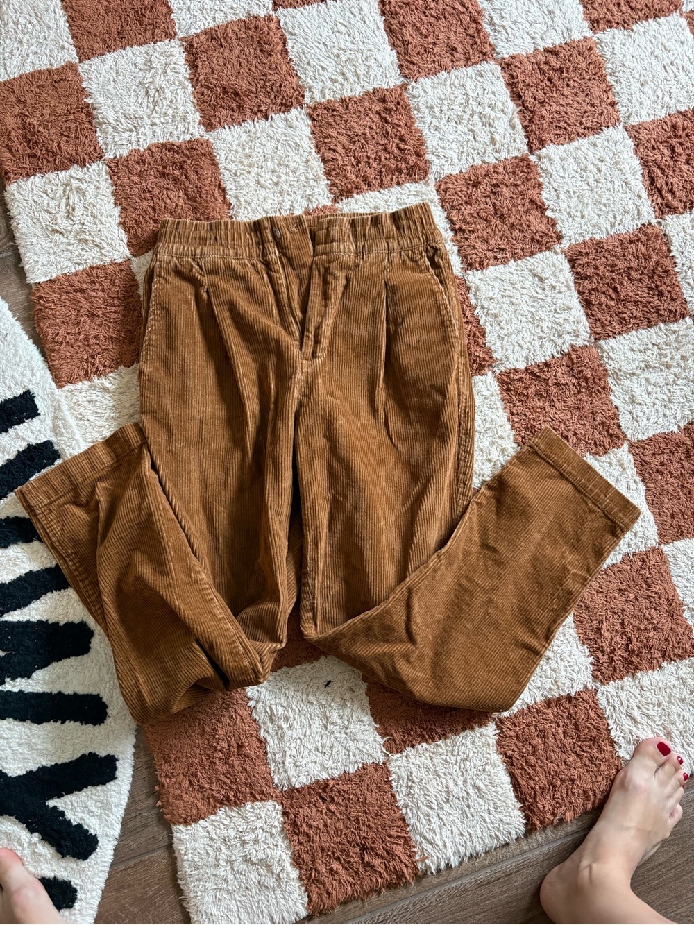 Gap Corduroy straight leg Pants